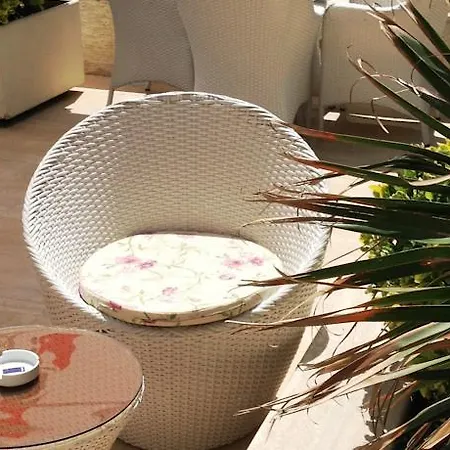 Arvi Hotel