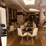 Arvi Hotel