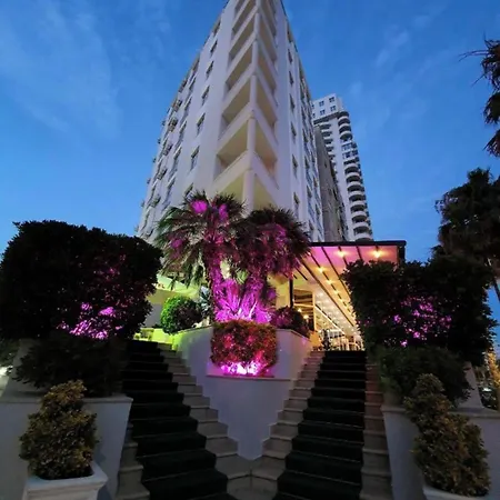 فندق Arvi دراس