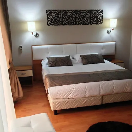 Arvi Hotel