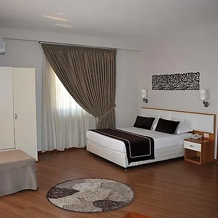 Arvi Hotel 4*
