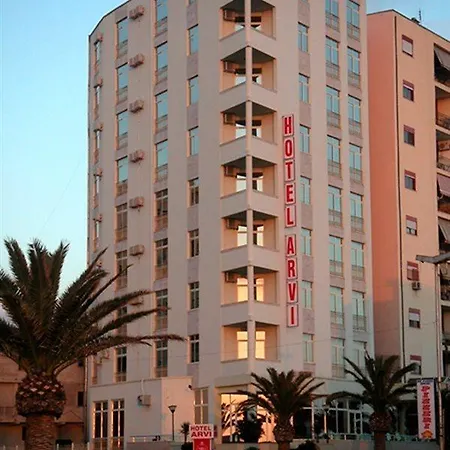 Hotel Arvi 4*
