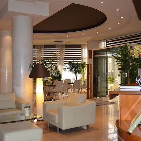 Arvi Hotel