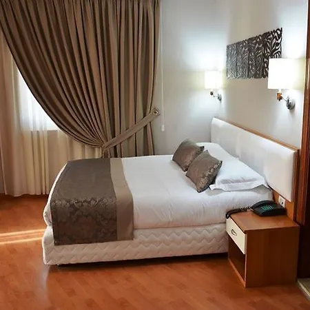 Hotel Arvi 4*
