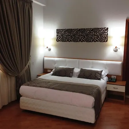 Arvi Hotel 4*