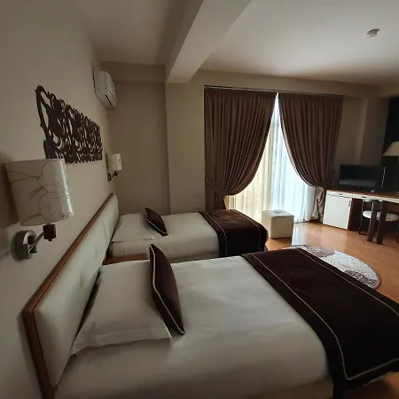 Arvi Hotel Durrës